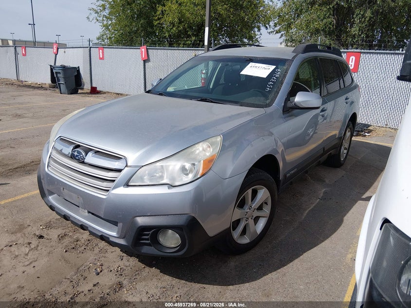 2013 SUBARU OUTBACK auction photo 2