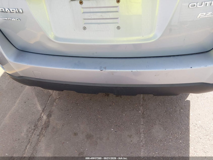 2013 SUBARU OUTBACK auction photo 6