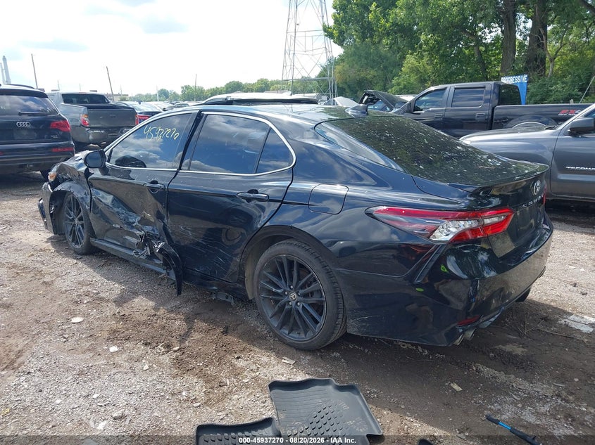 TOYOTA CAMRY - zdjęcie 3