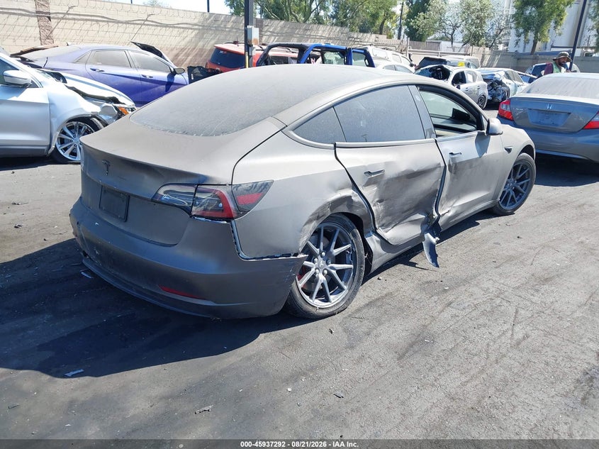 2019 TESLA MODEL 3 auction photo 4