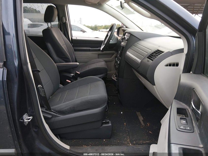 2008 DODGE GRAND CARAVAN auction photo 5