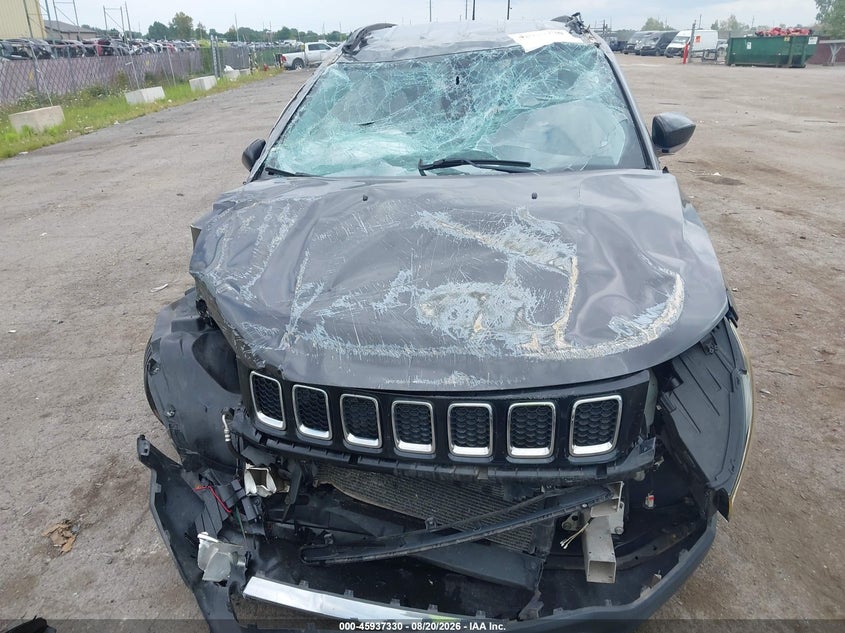 2019 JEEP COMPASS auction photo 6