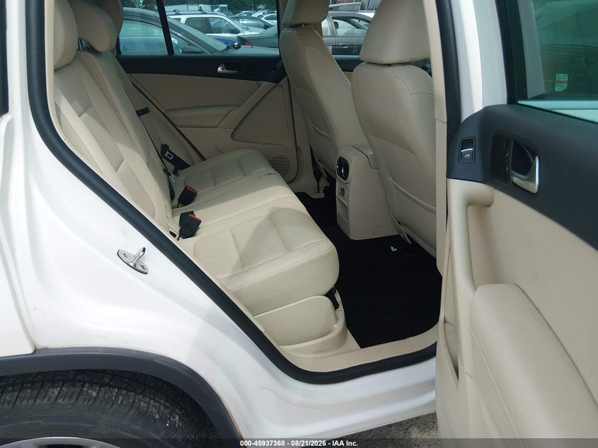 2013 VOLKSWAGEN TIGUAN auction photo 8
