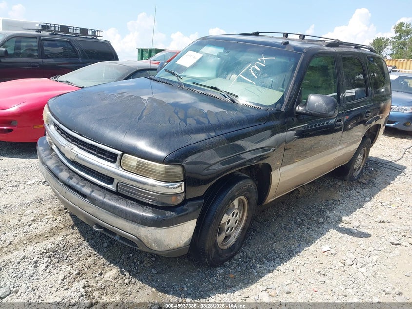 2002 CHEVROLET TAHOE auction photo 2