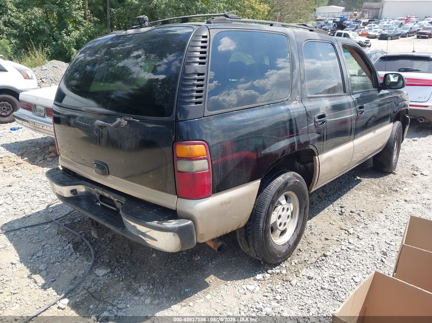 2002 CHEVROLET TAHOE auction photo 4