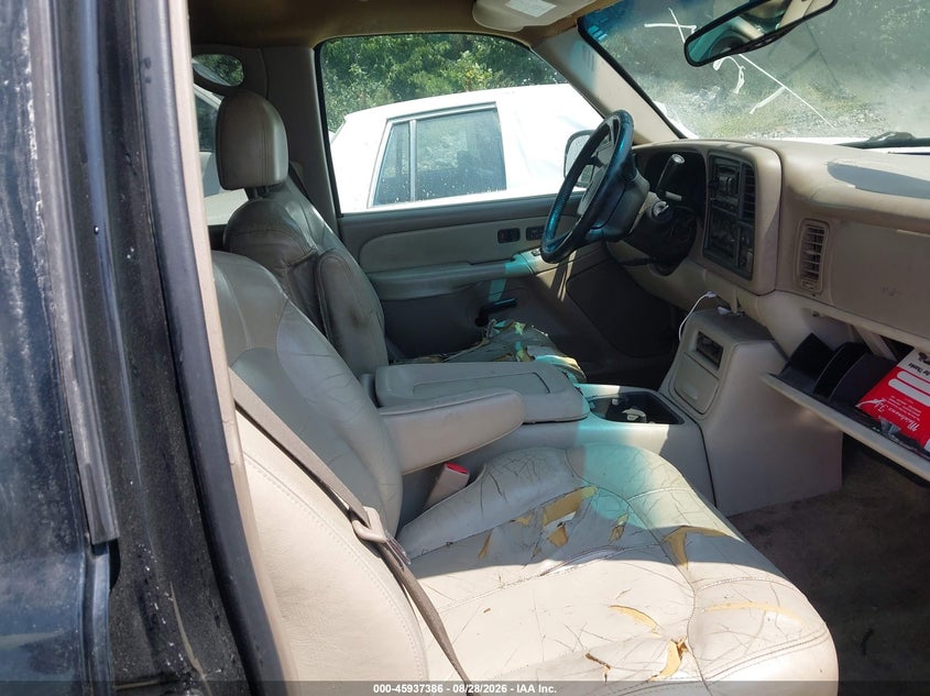 2002 CHEVROLET TAHOE auction photo 5