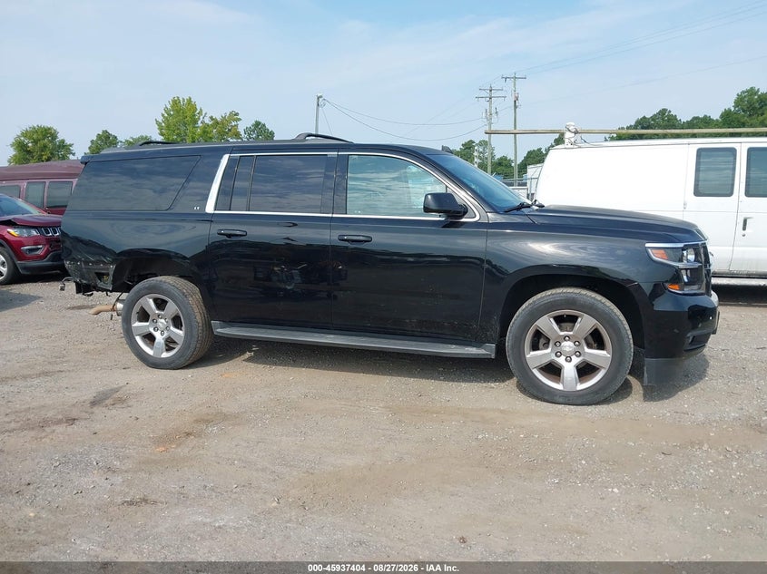 CHEVROLET SUBURBAN - zdjęcie 13
