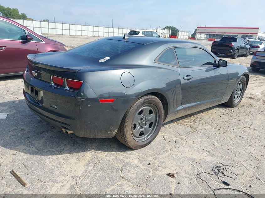 2013 CHEVROLET CAMARO auction photo 4