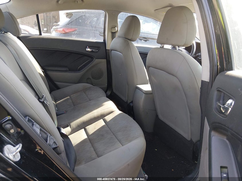 2015 KIA FORTE auction photo 8