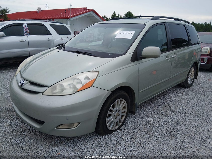 2009 TOYOTA SIENNA auction photo 2