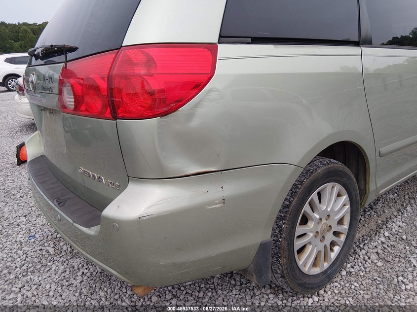 2009 TOYOTA SIENNA auction photo 6