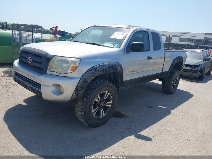 2007 TOYOTA TACOMA auction photo 2