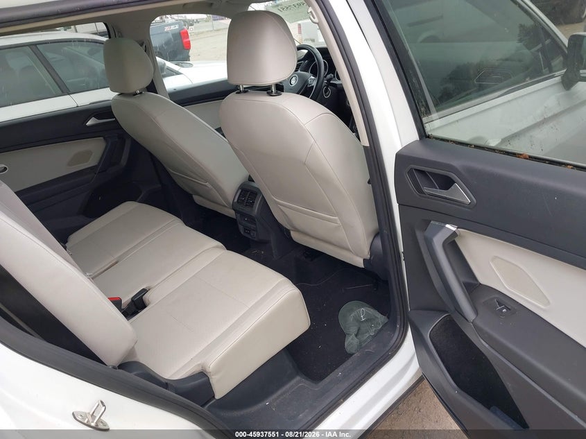 2019 VOLKSWAGEN TIGUAN auction photo 8