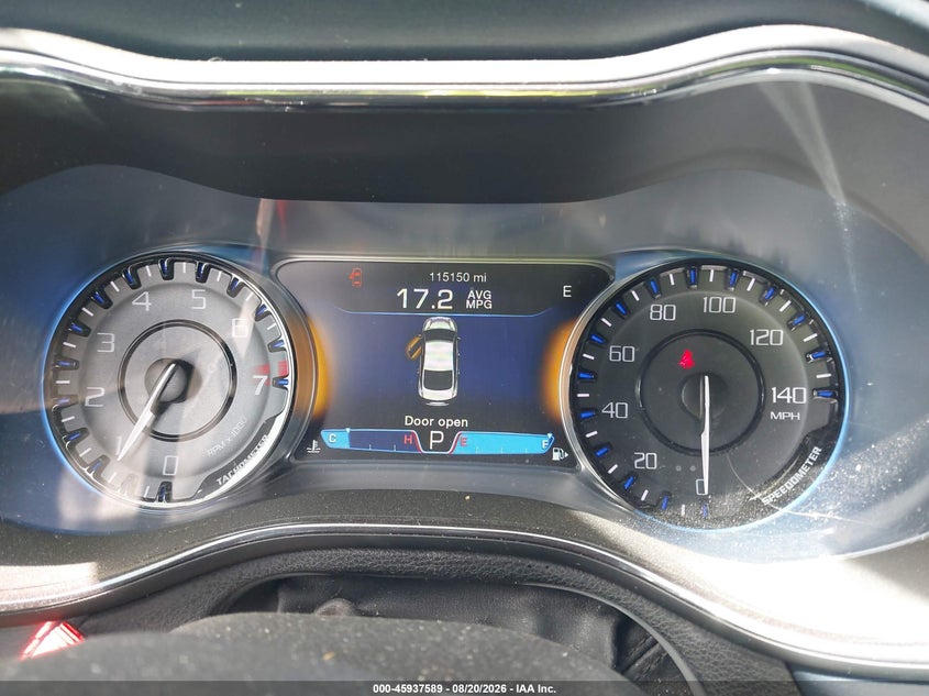 2016 CHRYSLER 200 auction photo 7