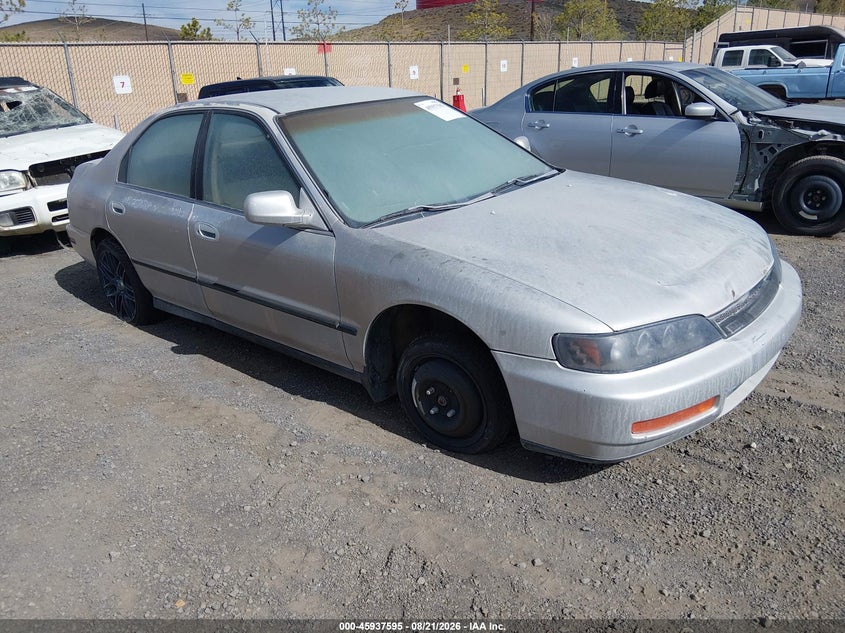 1996 HONDA ACCORD auction photo 1