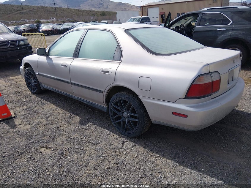 1996 HONDA ACCORD auction photo 3