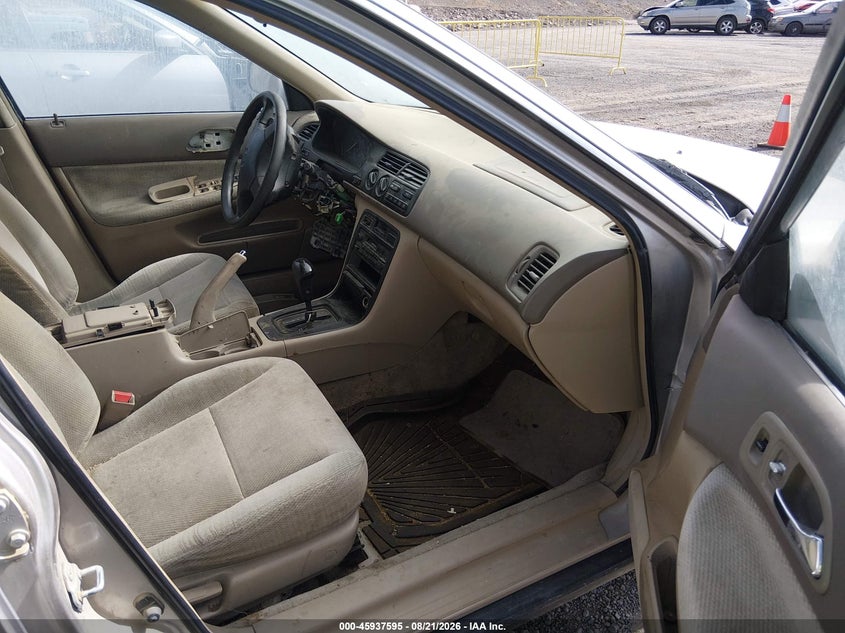 1996 HONDA ACCORD auction photo 5