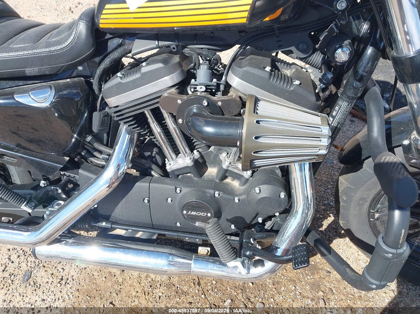 2016 HARLEY-DAVIDSON XL1200 auction photo 8