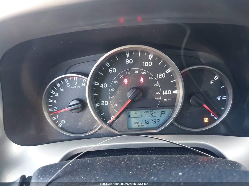 TOYOTA RAV4 - zdjęcie 15