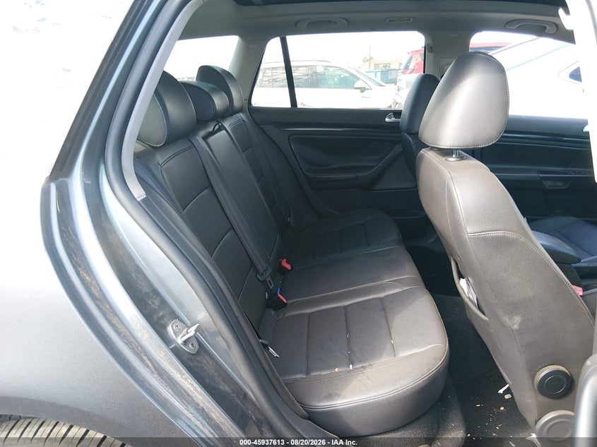 2013 VOLKSWAGEN JETTA WAGON 2.0L I-4 DI, DOHC, TURBO, 140HP