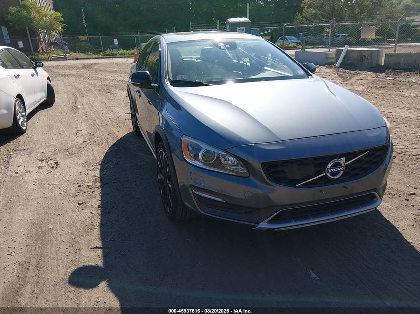 2016 VOLVO S60 CROSS COUNTRY auction photo 1