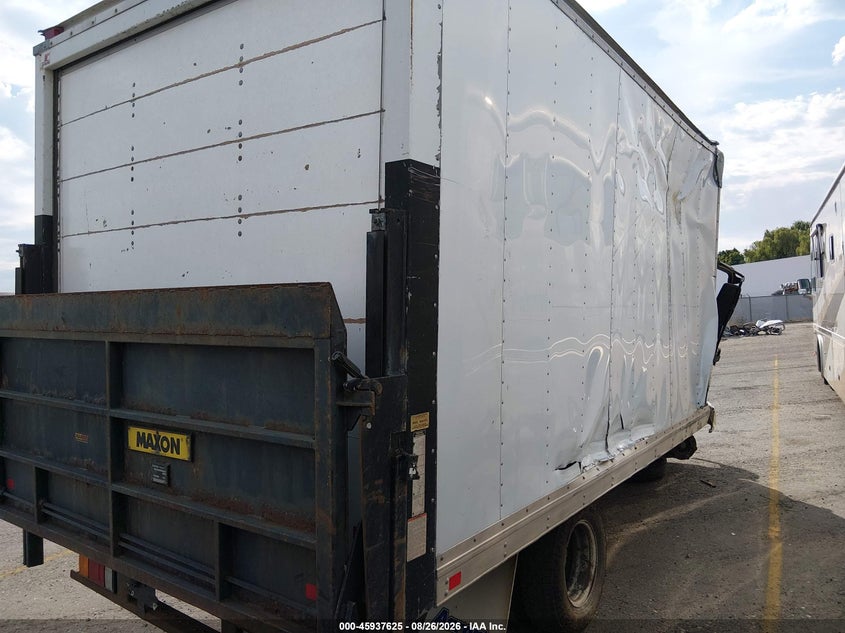 2012 ISUZU NPR auction photo 4