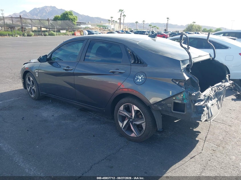2023 HYUNDAI ELANTRA auction photo 3
