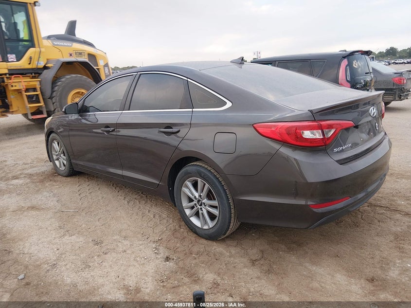 2015 HYUNDAI SONATA auction photo 3