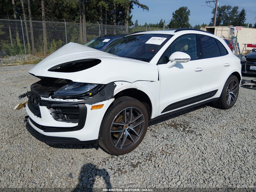 2025 PORSCHE MACAN auction photo 2