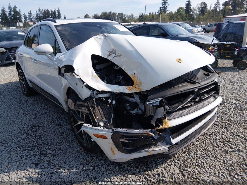 2025 PORSCHE MACAN auction photo 6