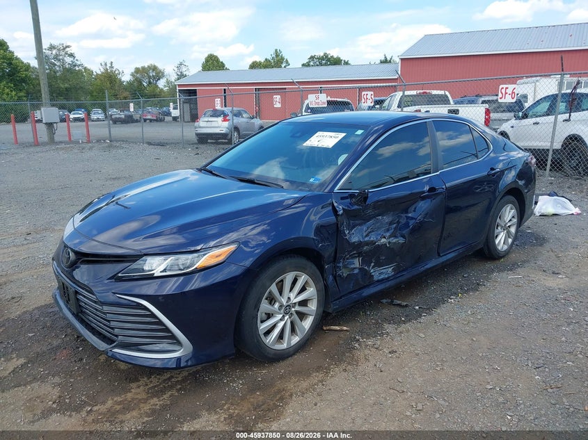 2022 Toyota Camry, Left Side, IAAI, VIN 4T1C11AK0NU651270 — photo 2