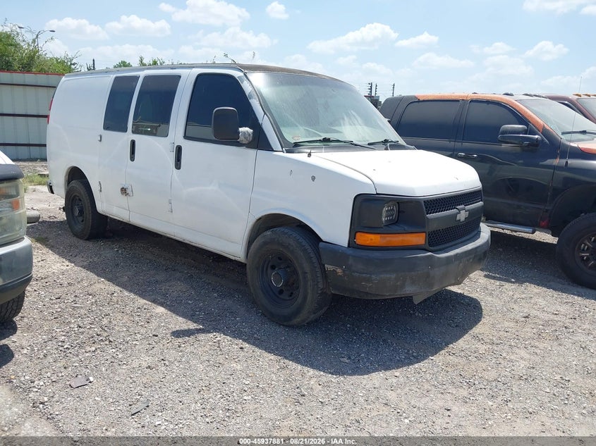 2005 CHEVROLET EXPRESS auction photo 1