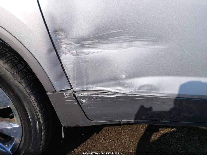 2012 BUICK ENCLAVE auction photo 6