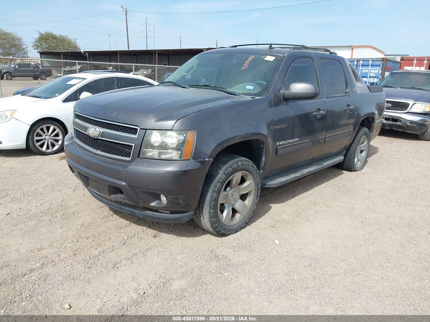 2011 CHEVROLET AVALANCHE 1500 auction photo 2