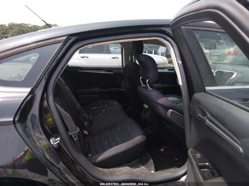 2013 FORD FUSION auction photo 8