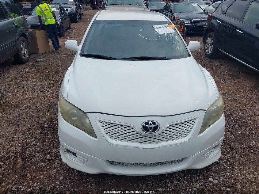 2011 TOYOTA CAMRY auction photo 6