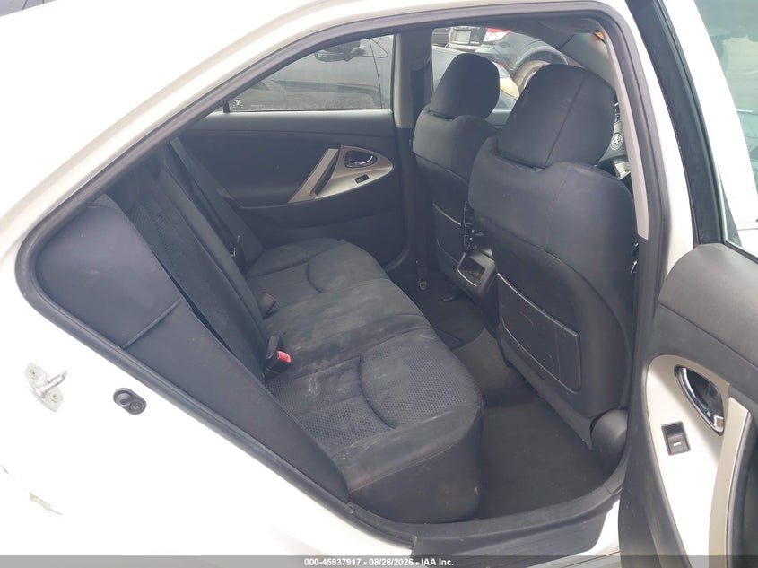 2011 TOYOTA CAMRY auction photo 8
