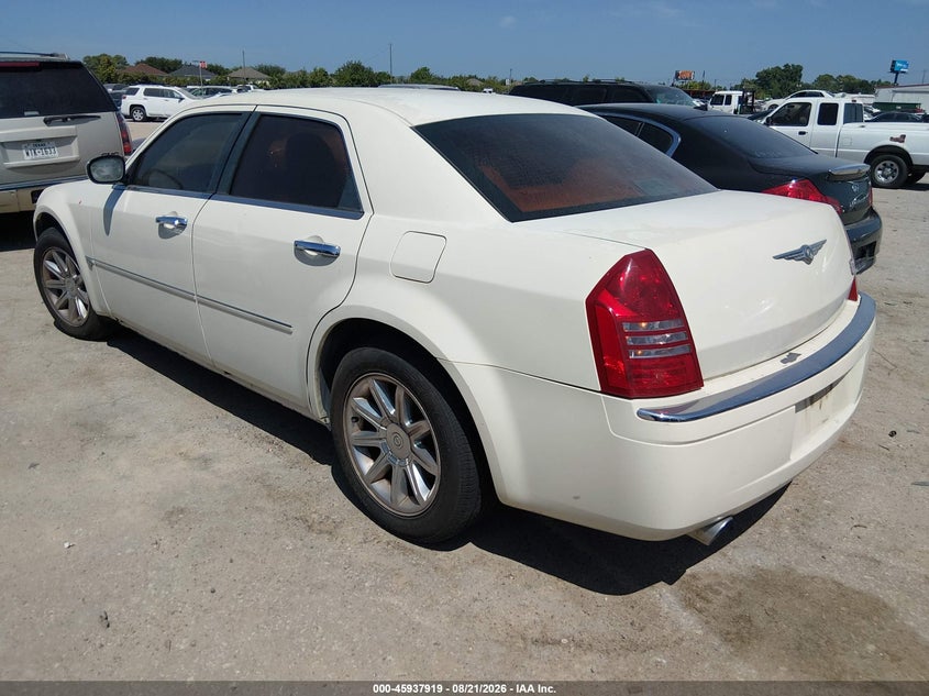 2005 CHRYSLER 300C auction photo 3