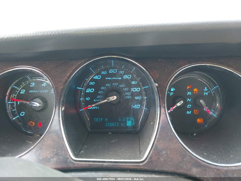 2010 FORD TAURUS auction photo 7