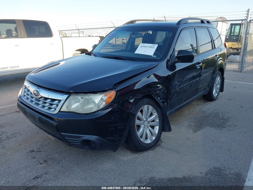 2012 SUBARU FORESTER auction photo 6