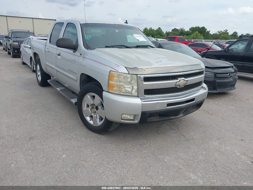 2011 CHEVROLET SILVERADO PICKUP 5.3L V-8 VVT, 315HP