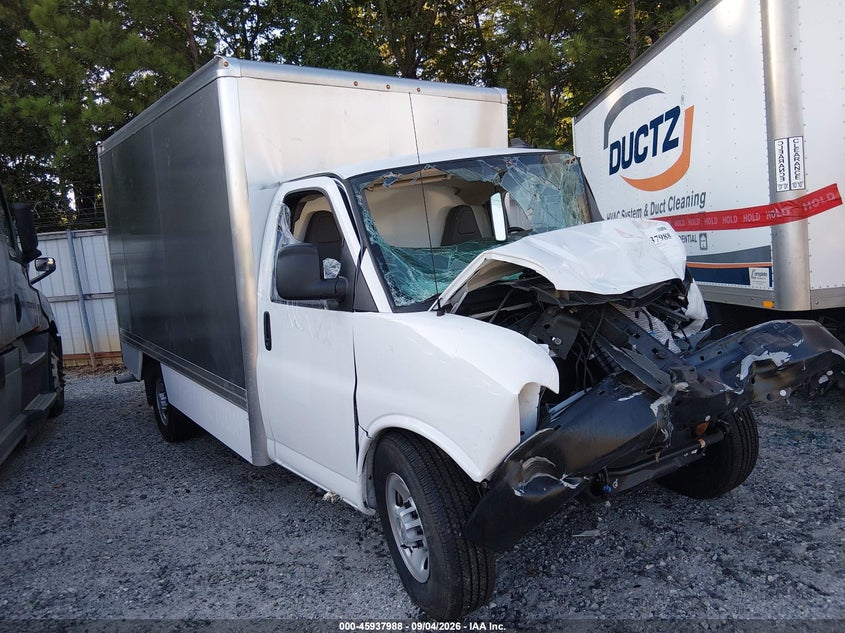 2025 CHEVROLET EXPRESS CUTAWAY auction photo 1