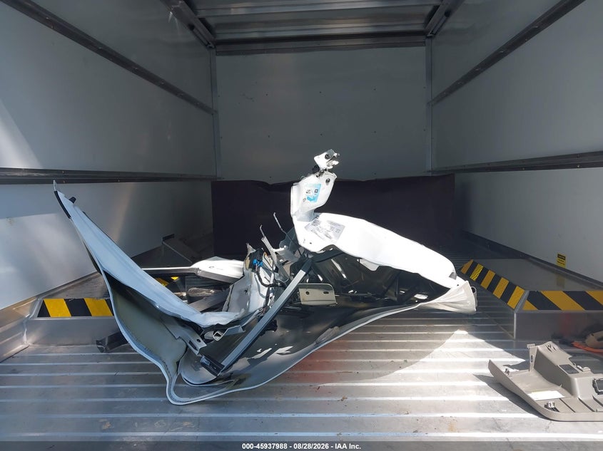 2025 CHEVROLET EXPRESS CUTAWAY auction photo 6