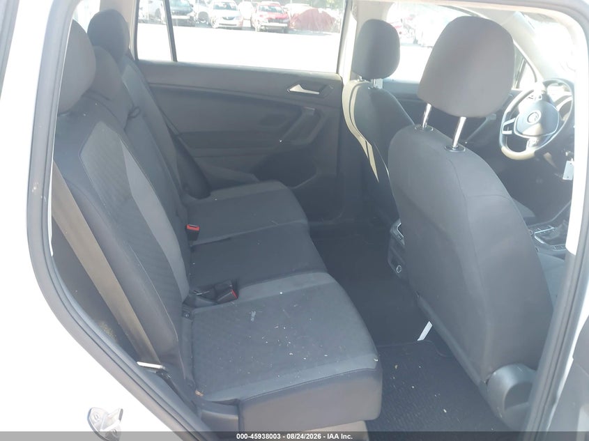 2018 VOLKSWAGEN TIGUAN auction photo 8