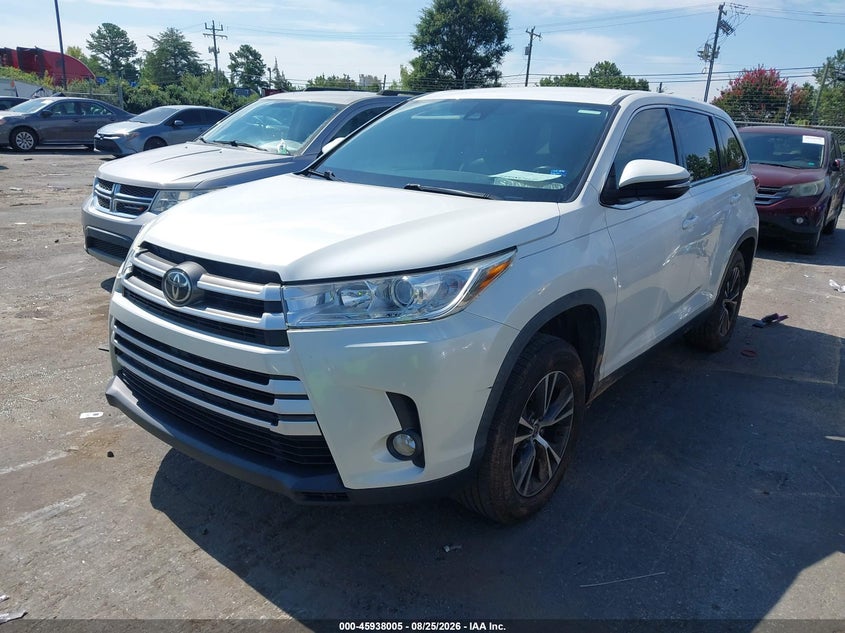2019 Toyota Highlander, Right Rear, IAAI, VIN 5TDZZRFH3KS369997 — photo 2