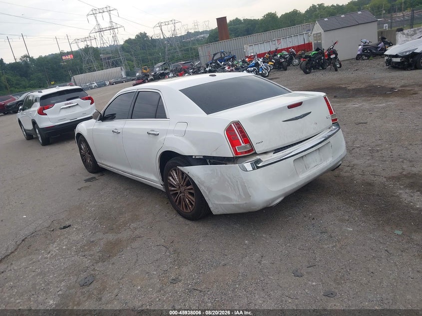 2011 CHRYSLER 300C auction photo 3