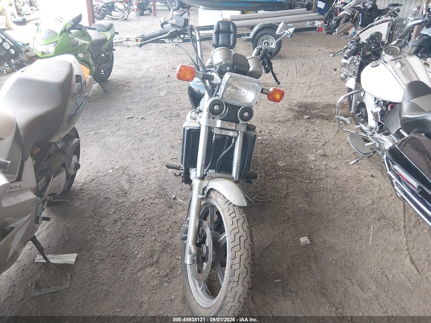 HONDA VF700 1986