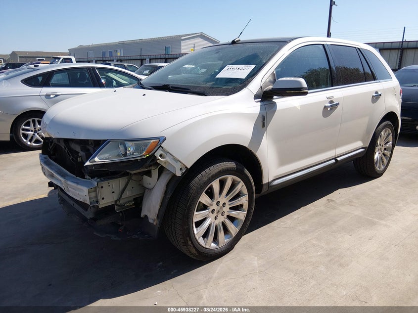 2013 Lincoln MKX, Front End, IAAI, VIN 2LMDJ6JK1DBL14570 — photo 2