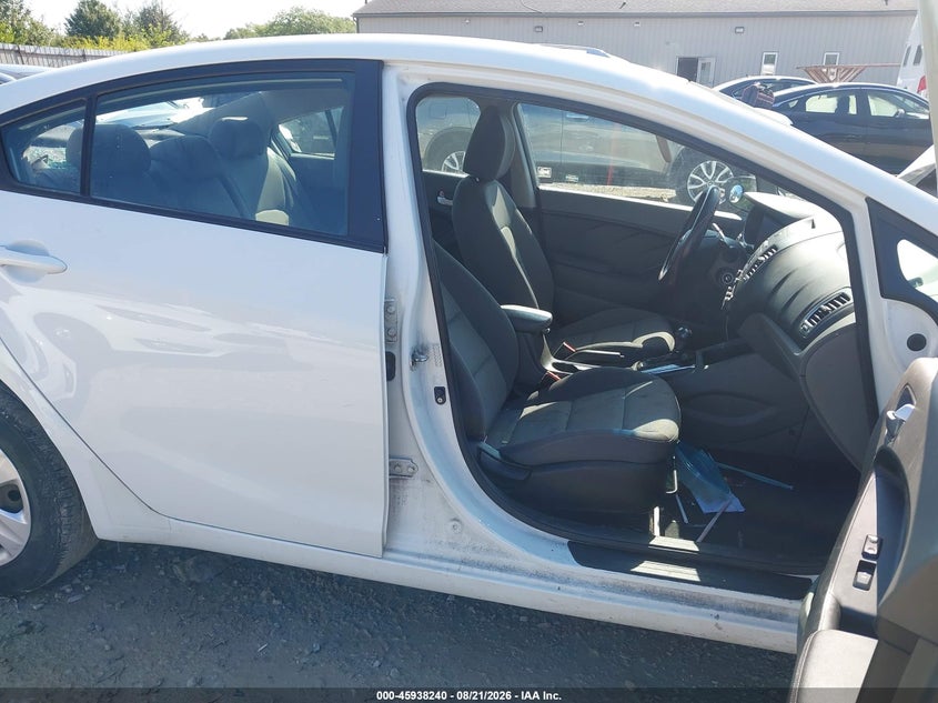 2017 KIA FORTE auction photo 5