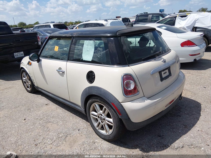 2011 MINI COOPER auction photo 3